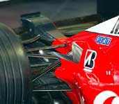 Rear light integration and exhaust pipe with cover